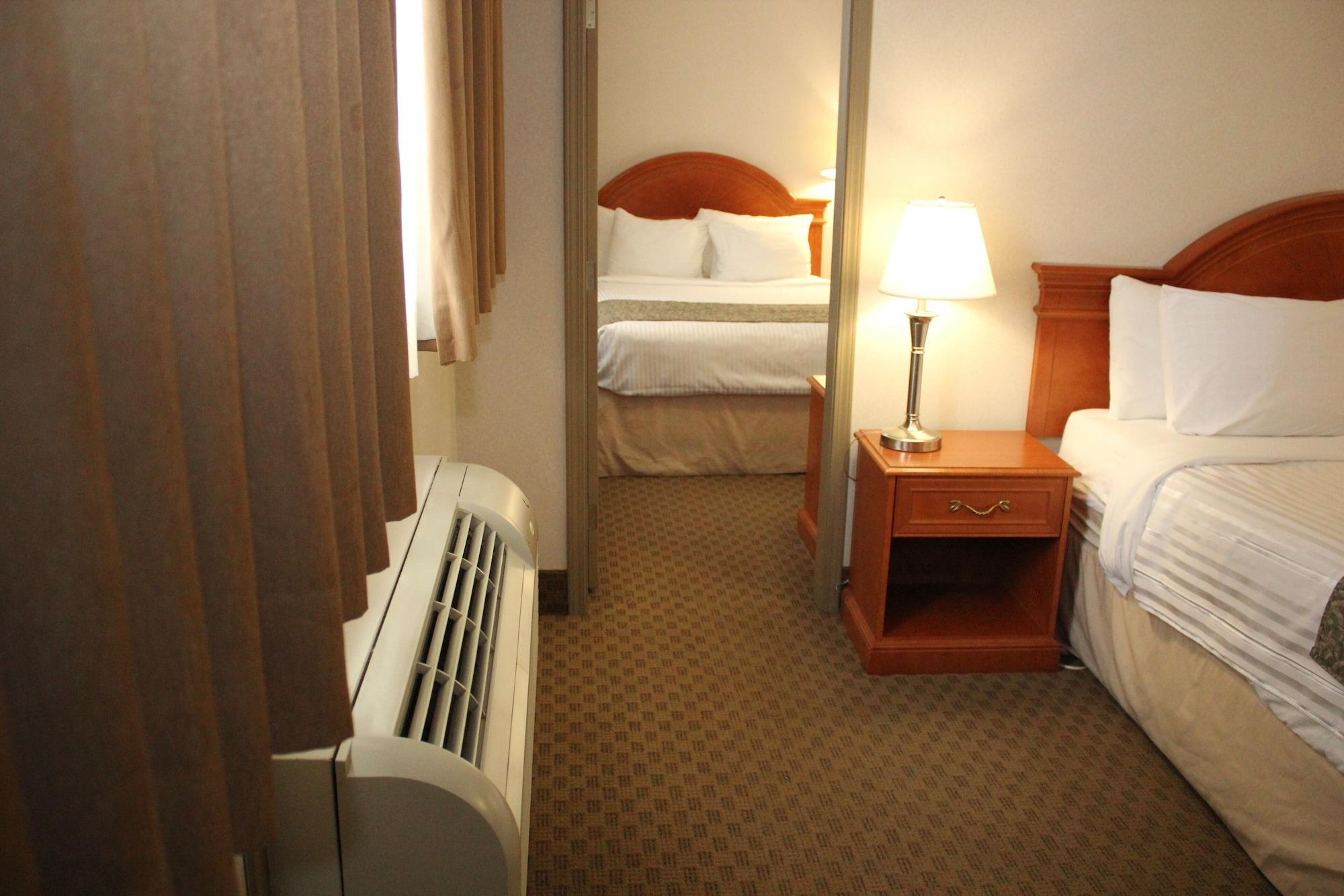 Hotel Ramada By Wyndham Edmonton South Zewnętrze zdjęcie