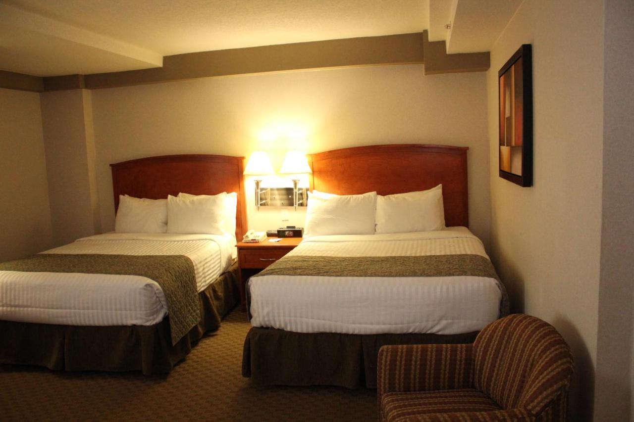 Hotel Ramada By Wyndham Edmonton South Zewnętrze zdjęcie